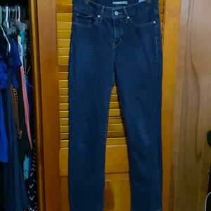 Women’s Levi Jeans